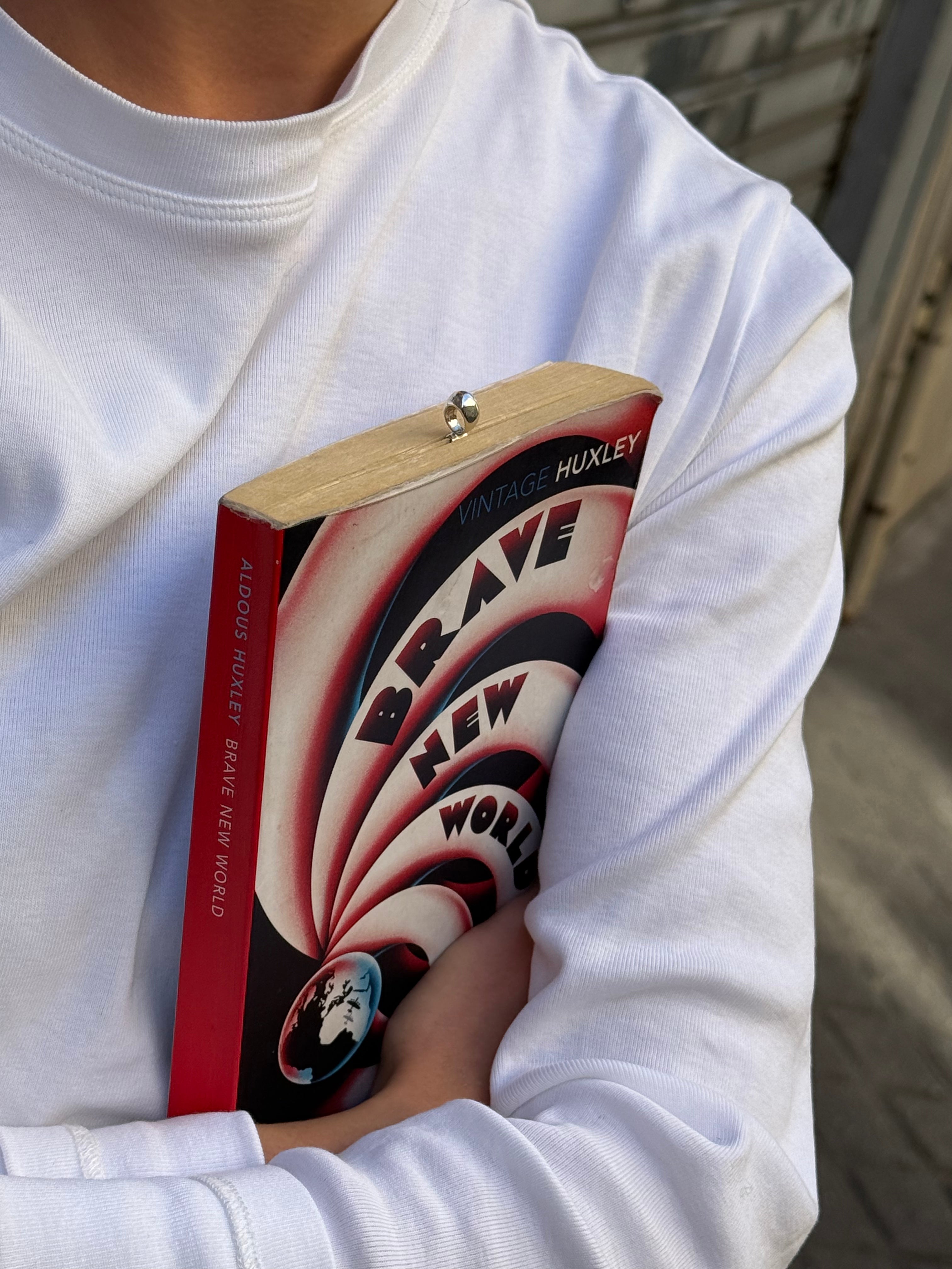 Vera - Book Jewel (Bookmark)